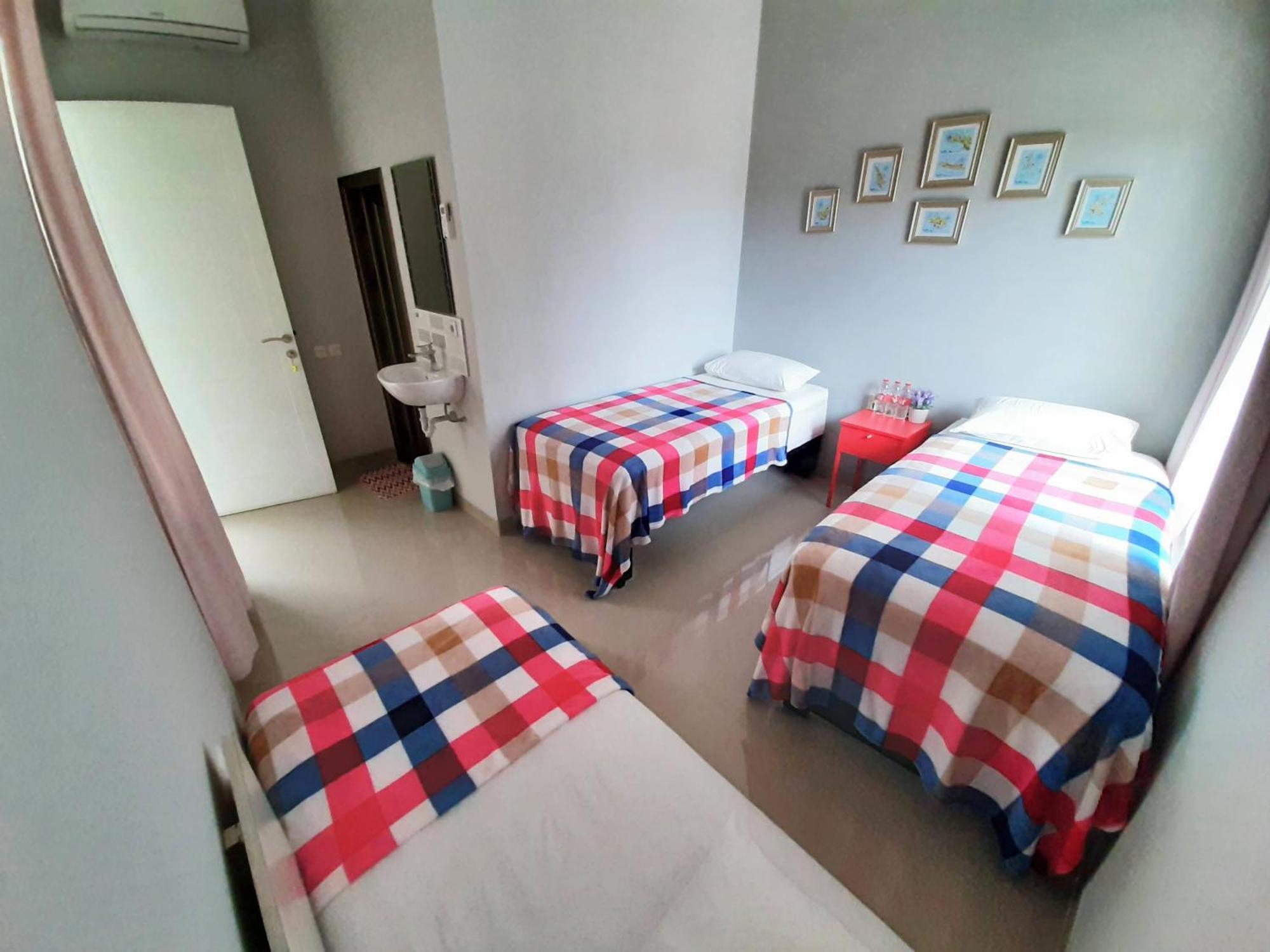 Inni Homestay Malang Kamer foto